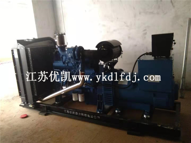 2021年8月13日，玉柴300KW柴油發(fā)電機(jī)組交付廣東茂名某養(yǎng)殖公司使用