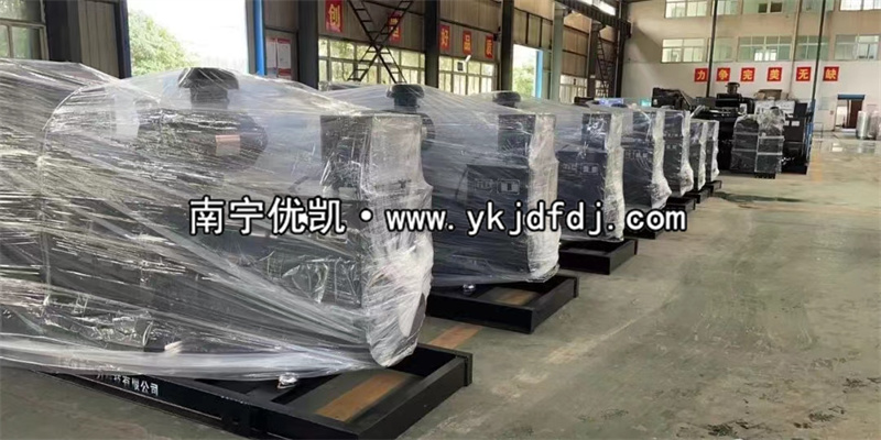 2022年7月28日，多臺(tái)上柴發(fā)電機(jī)組發(fā)貨某高速公路服務(wù)區(qū)