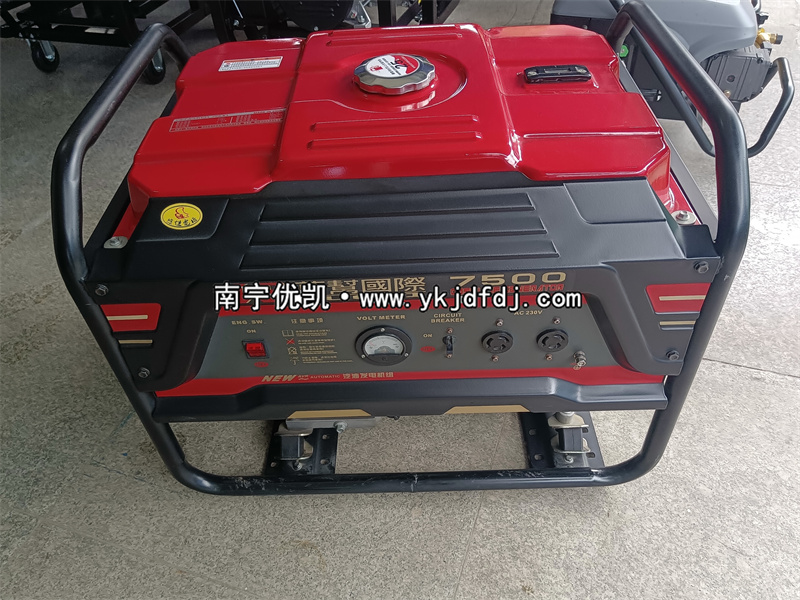 2024年9月12日，客戶(hù)到店自提6.5KW汽油發(fā)電機(jī)組