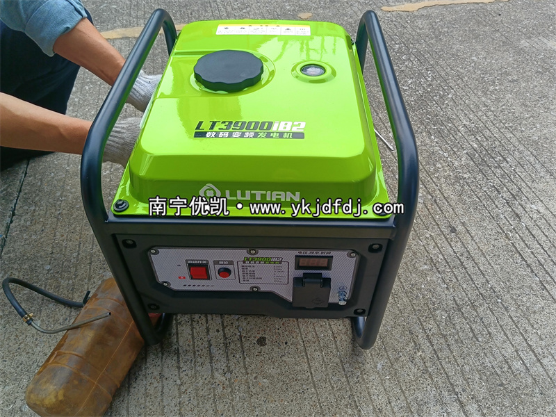 2024年11月4日，3kw汽油變頻發(fā)電機(jī)試機(jī)發(fā)貨南寧周邊