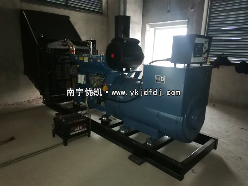 2025年4月25日，東興項(xiàng)目400kw華磊柴油發(fā)電機(jī)組安裝完成并通過(guò)驗(yàn)收